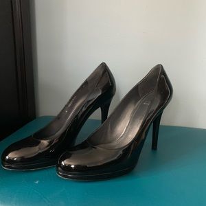 Stuart Weitzman Patent pumps heels